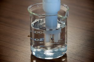 電導(dǎo)率水質(zhì)檢測儀的基本原理